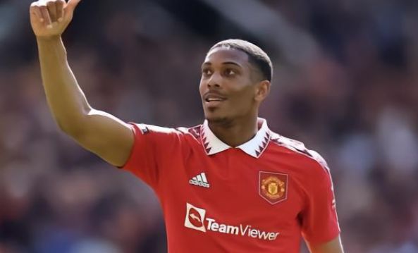 得如此殊荣 得如此殊荣